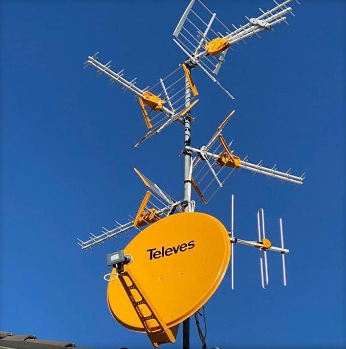 Televes profesionalni antenski DVB-T2 HEVC/SAT sustavi komplet sa ugradnjom za hotele, zgrade, kuće